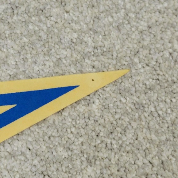 Vtg Oakland Invaders Felt Pennant USFL Football 1982 Rare - Picture 5 of 5